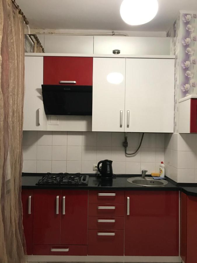 Rent Apartment In The Center Of Chernihiv Exterior photo