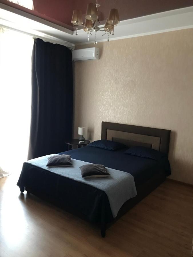 Rent Apartment In The Center Of Chernihiv Exterior photo